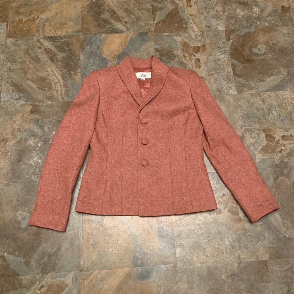 Le Suit peach-ish blazer, size 4